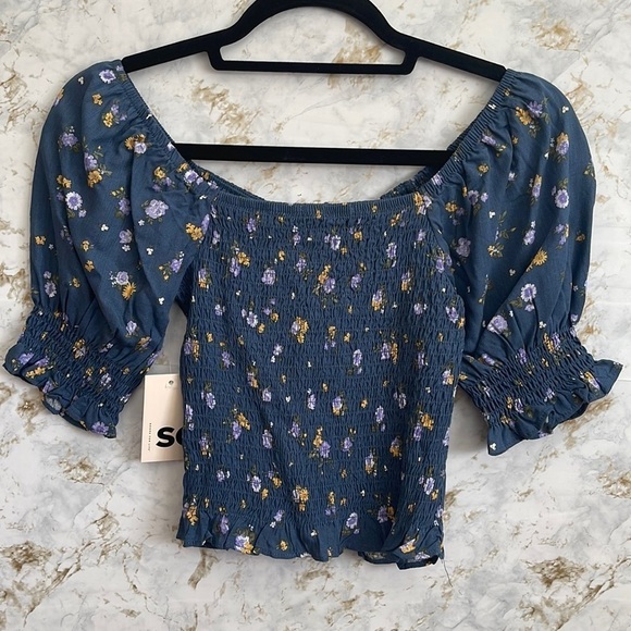 SO Ruffle Crop Top l SIZE XS - Picture 2 of 5